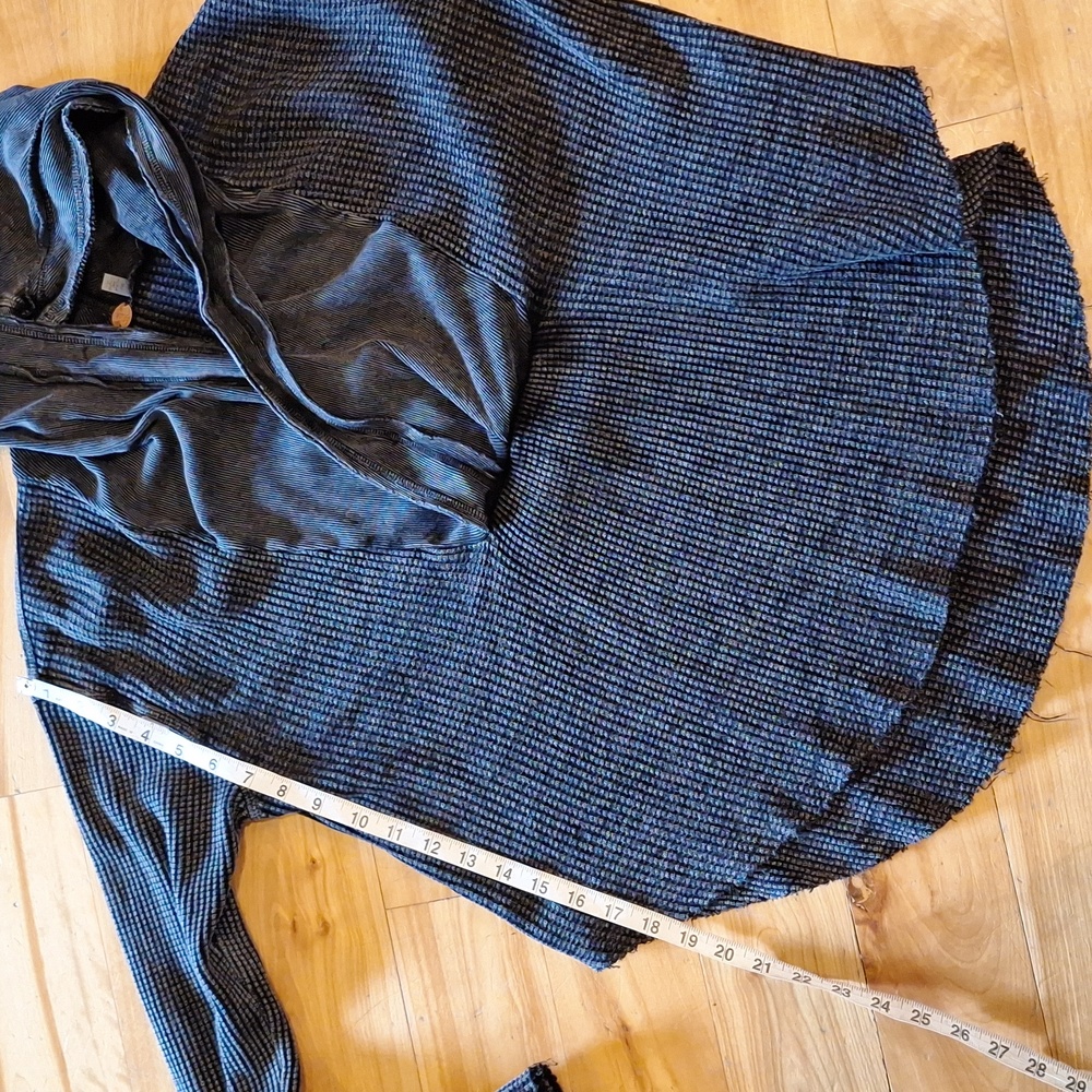 Free People FP One Axel Hoodie Wrap Front Waffle Knit Swratshirt Sz M Oversized - Picture 10 of 10
